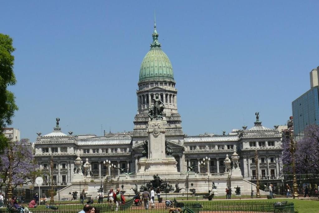 Corrientes Av, best location Buenos Aires Extérieur photo